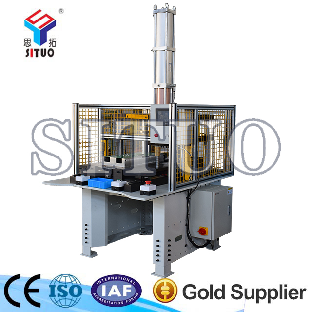 電路板專用自動(dòng)壓鉚機(jī)